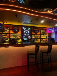 Papa's Bar & Grill